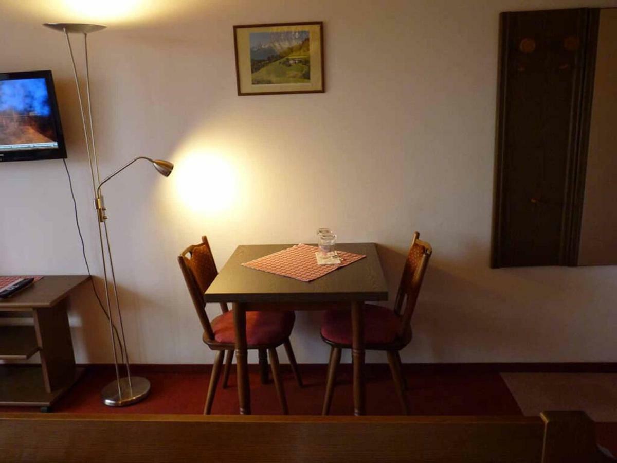 Gasthof-Pension-Metzgerei Jaeger Michelsneukirchen Bagian luar foto